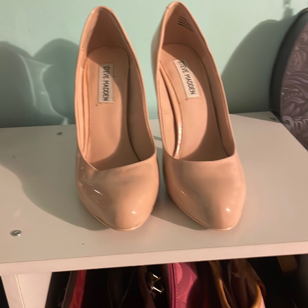 Nude heels